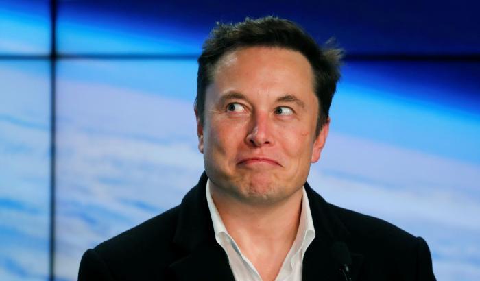 I progetti assurdi di Elon Musk: "Vendo tutte le mie proprietà per creare una città su Marte"