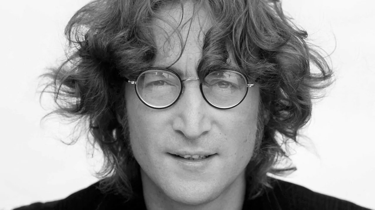 John Lennon moriva 42 anni fa, ecco quando l'assassino chiese scusa a Yoko Ono