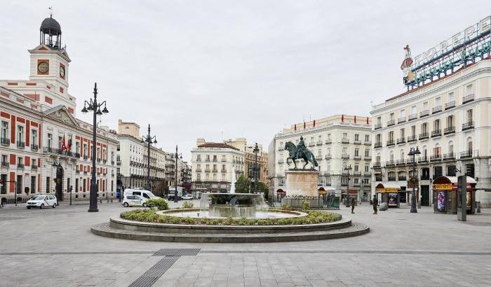 La Spagna ha deciso: a Madrid torna di nuovo il lockdown ma...