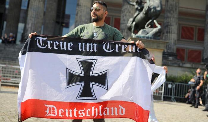 In Germania in nazi-negazionisti  tornano a manifestare contro le misure anti-Covid