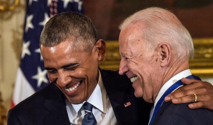 00058275-obama-e-biden-foto-scattata-prima-dell-emergenza-covid Obama e Biden (foto scattata prima dell'emergenza Covid)