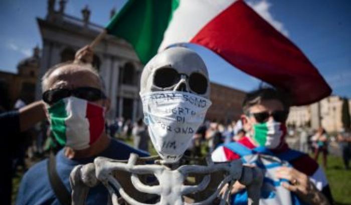 Aumentano contagi e morti ma i Bolsonaro d'Italia rompono ancora le scatole