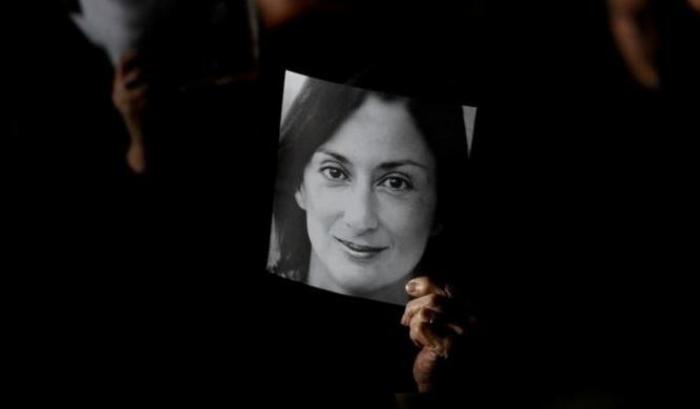 Tre anni fa moriva Daphne Caruana Galizia, giornalista uccisa dalla mafia di Stato