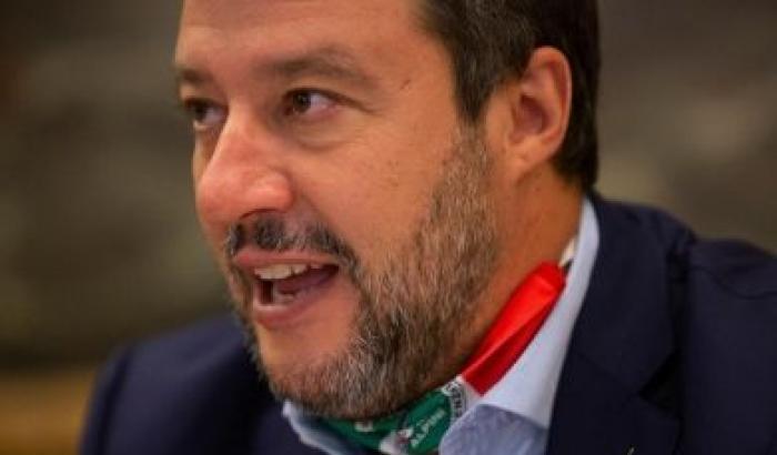 Dopo un'estate di selfie e assembramento senza mascherina Salvini accusa il governo di 'mancata prevenzione'