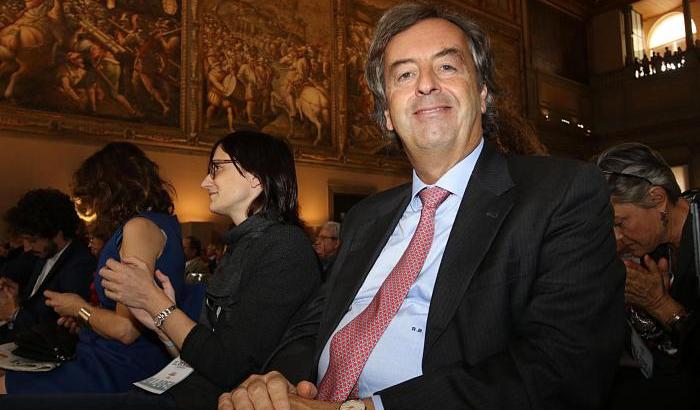 Burioni preoccupato per i dati Covid: "Servono misure urgentissime per invertire questa tendenza"