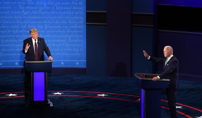 Per placare Trump, i microfoni del prossimo dibattito con Biden saranno spenti