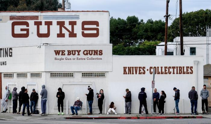 Nella California dei liberal nel 2020 c'è stato un boom di acquisto di armi da fuoco