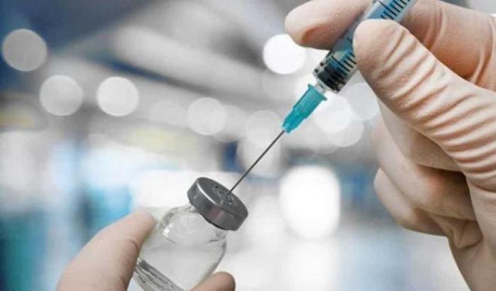 La denuncia: "In Brianza niente vaccino anti-influenzale per gli anziani ma a pagamento dai privati"