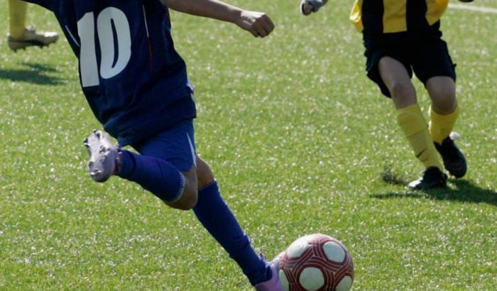 Tragedia nel riminese, bambino muore a 9 anni sul campo da calcio