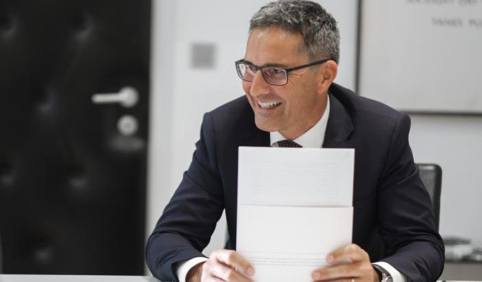 Troppi casi di Covid: il presidente della provincia di Bolzano chiude l'Alto Adige per tre settimane