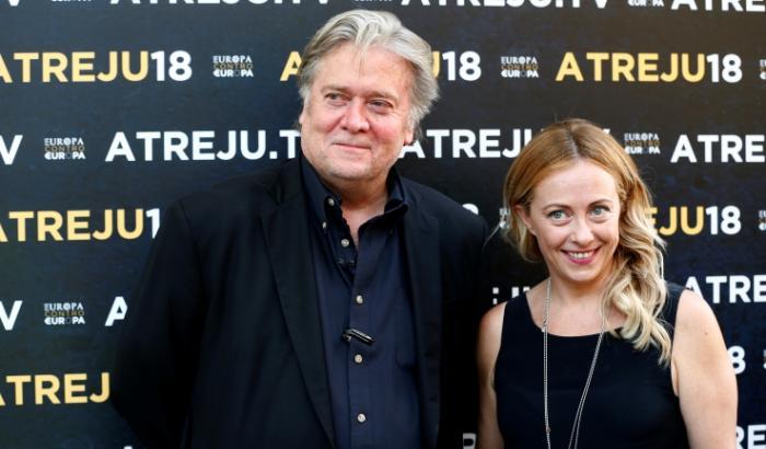 Steve Bannon come l'Isis chiede di tagliare teste: Giorgia Meloni, niente da dire?