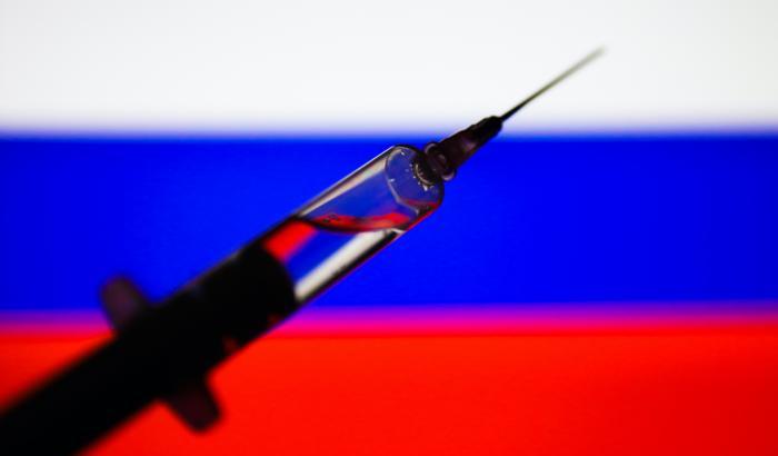 000588C3-vaccino-sputnik-v-in-russia Vaccino Sputnik V in Russia
