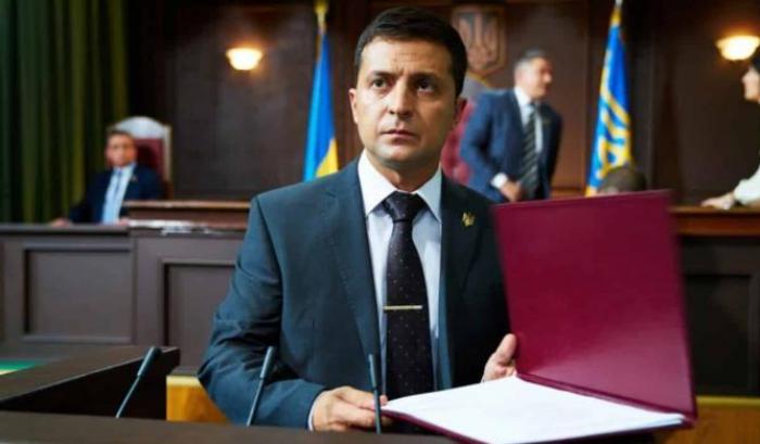 Il presidente ucraino Zelensky ricoverato in ospedale per Coronavirus