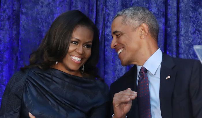 Obama scherza: "Un ruolo nel governo? Mia moglie Michelle mi lascerebbe"