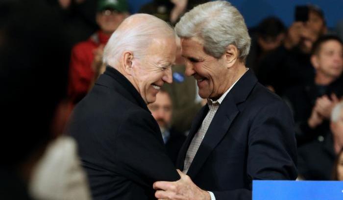 Biden cambia rotta: l'ex segretario di Stato John Kerry inviato speciale per il clima