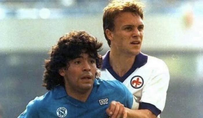 Michele Gelsi e Maradona nel Napoli-Fiorentina del 1987