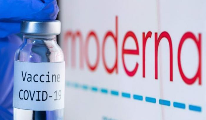 Il vaccino di Moderna ha un'efficacia di 3 mesi: lo studio del New England Journal of Medicine
