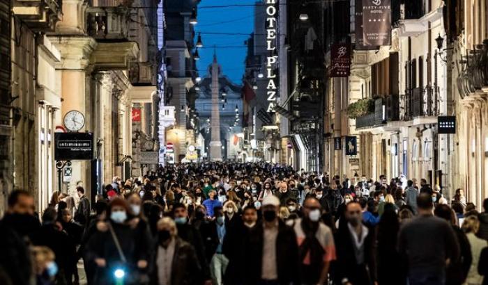 Il centro di Roma 'sorvegliato speciale' per le feste per evitare assembramenti