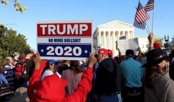 00058F9A-marcia-per-trump Marcia per Trump