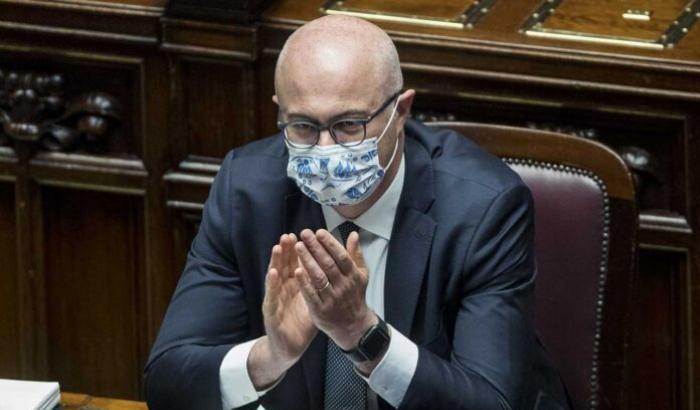 Il ministro D'Incà: "Mi auguro che Conte possa guidare il M5s, ha la fiducia di tutti"