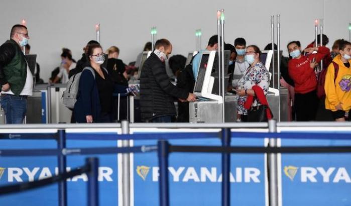 Nuova variante del virus, anche l’Italia blocca i voli con il Regno Unito
