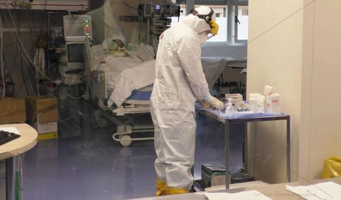 Aumentano le terapie intensive: 14931 nuovi contagiati e 251 morti in 24 ore