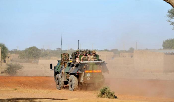 Al Qaeda ha rivendicato l'uccisione di tre soldati francesi in Mali: sono 47 dal 2013