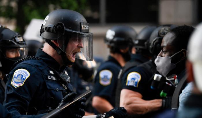 L'attivista di Black Lives Matter: "La polizia ci manganellava ma non ha toccato i suprematisti bianchi"