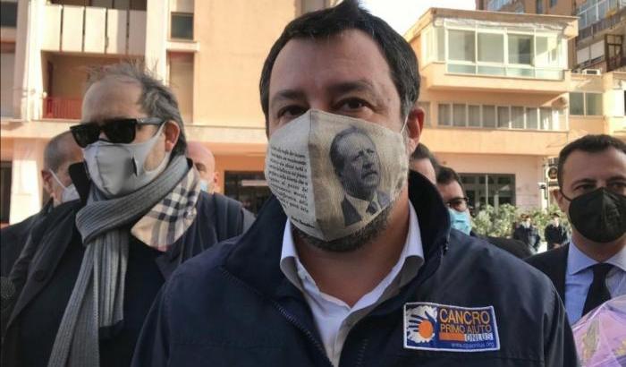 00059505-salvini-con-il-volto-di-paolo-borsellino-nella-mascherina Salvini con il volto di Paolo Borsellino nella mascherina
