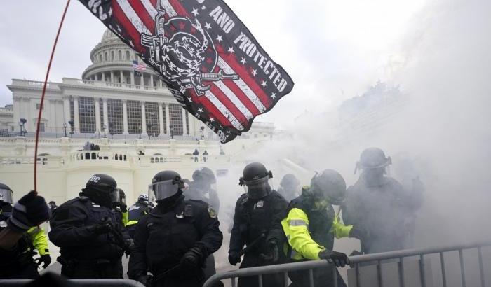 00059509-golpisti-trumpiani Golpisti trumpiani