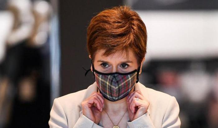 La Sturgeon insiste: "Dopo il Covid l'obiettivo è l'indipendenza della Scozia"