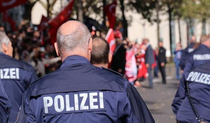 In Germania boom di feste clandestine, la polizia costretta a intervenire