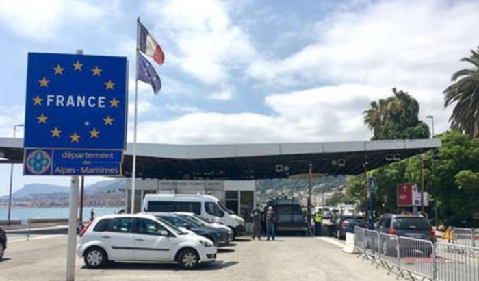 La Francia chiude i confini da paesi extra-Ue esclusa la Svizzera