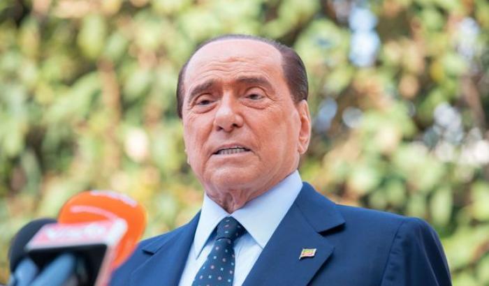 Sconsigliato dai medici: Berlusconi non andrà all'incontro con Draghi