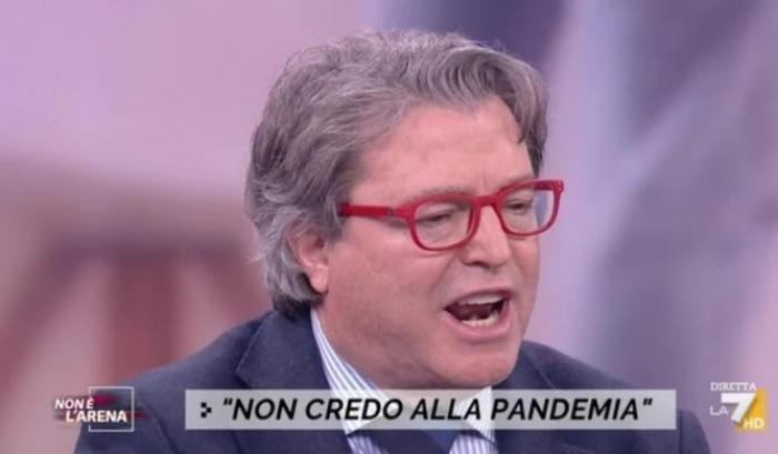 Galli si infuria con il medico negazionista ospitato da Giletti: "Sciocchezze che fanno solo danni"