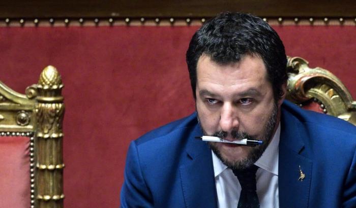 Salvini non vuole Draghi e cita l'art. 1 della Costituzione, ma ne omette metà