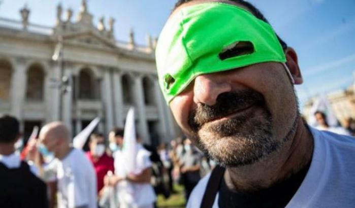 Oltre 90mila morti ma i no-mask ancora parlano: attesi in piazza domani a Cesena