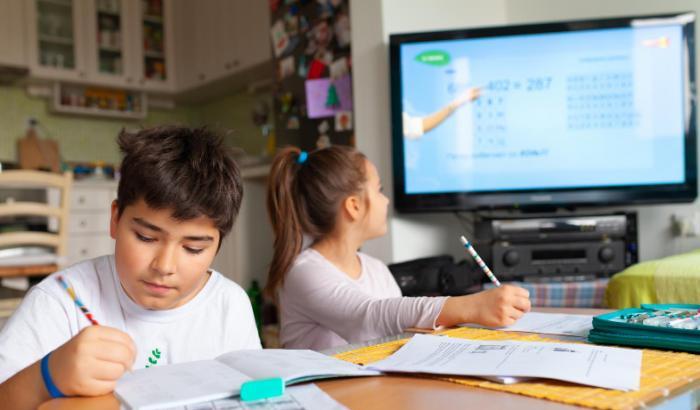 Il Paese non era pronto alla Dad: una famiglia su tre in difficolt&agrave; con la scuola a distanza