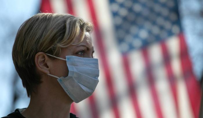 Incredibile: usare le mascherine funziona e negli Usa i contagi sono in diminuzione