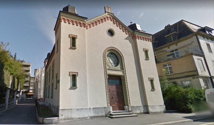 La sinagoga di Bienne in Svizzera è stata imbrattata da slogan antisemiti