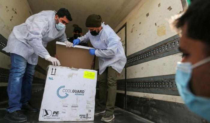 Consegna dei vaccini nella Striscia di Gaza