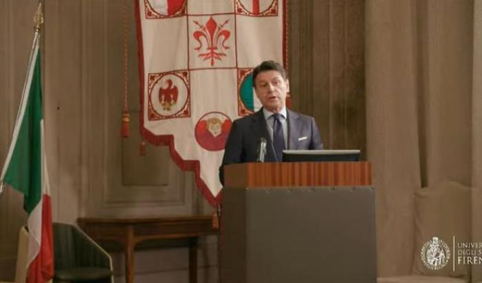 La lectio magistralis di Conte: "La pandemia ha messo a dura prova la solidità della democrazia"