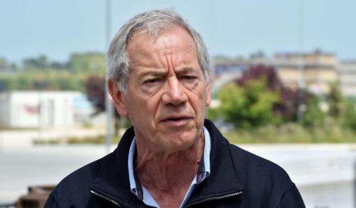 Bertolaso: "Tutta l'Italia a passi lunghi verso la zona rossa"