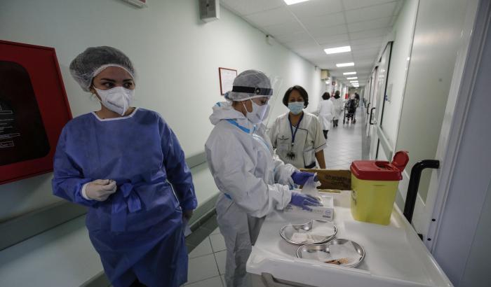 0005A1F4-reparto-covid-in-ospedale Reparto Covid in ospedale