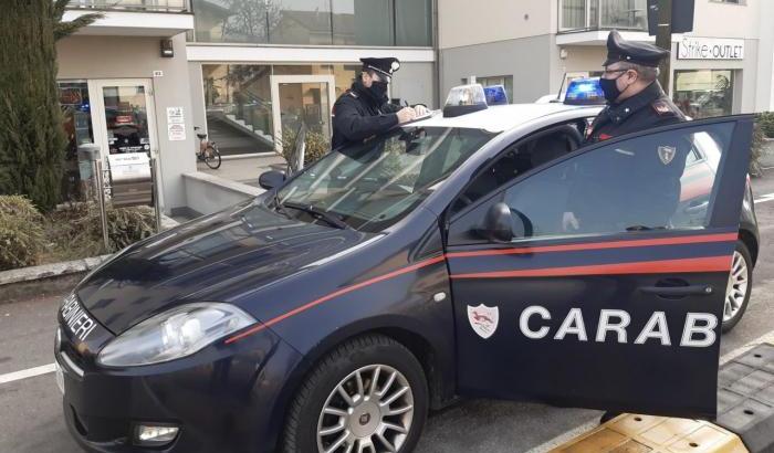 Gestivano case di appuntamento con triage sanitario anti-Covid: arrestata una coppia a Cremona