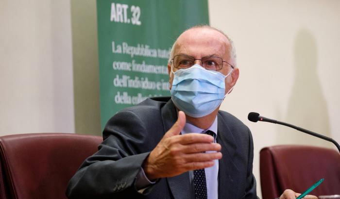 L'ottimismo di Rezza: "Siamo al giro di boa, grazie ai vaccini ne usciremo"