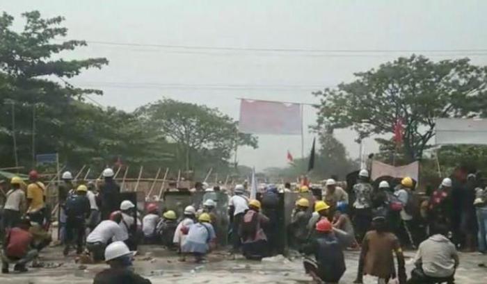 Manifestazione di protesta in Myanmar