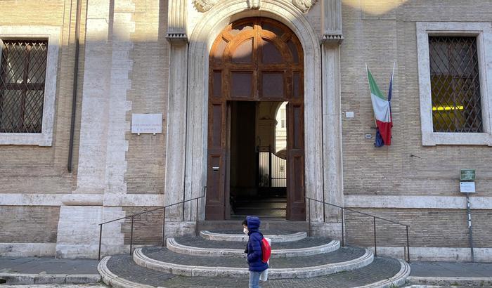 Quasi tutta Italia torna alla Dad: l'80% di bambini e ragazzi resta a casa