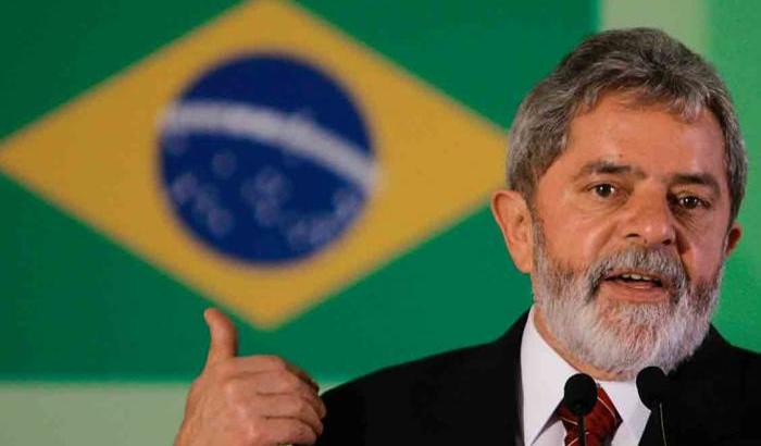 Brasile, Lula: “Quando arriverà il momento di correre per le elezioni io ci sarò”