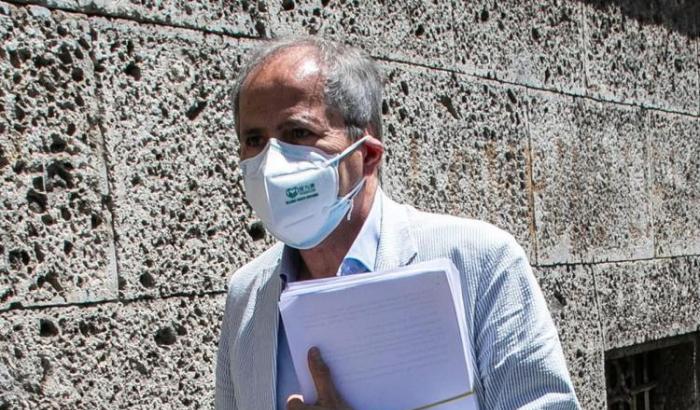 Crisanti: "Sputnik è simile a AstraZeneca e J&J ma servono approfondimenti"